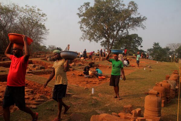 Los científicos afirmaron que continuarán las excavaciones para descubrir otras pruebas del desarrollo del budismo en la región. - Sputnik Mundo