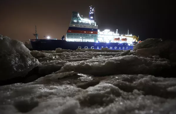 El rompehielos nuclear Yakutia en la isla Kanonerski de la ciudad rusa de San Petersburgo. El rompehielos nuclear Yakutia en la isla Kanonerski de la ciudad rusa de San Petersburgo. - Sputnik Mundo
