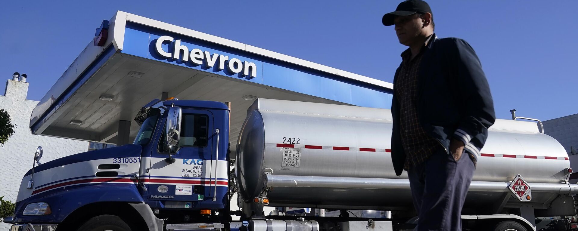 Una estación de gas de Chevron en San Francisco (imagen referencial) - Sputnik Mundo, 1920, 21.03.2025