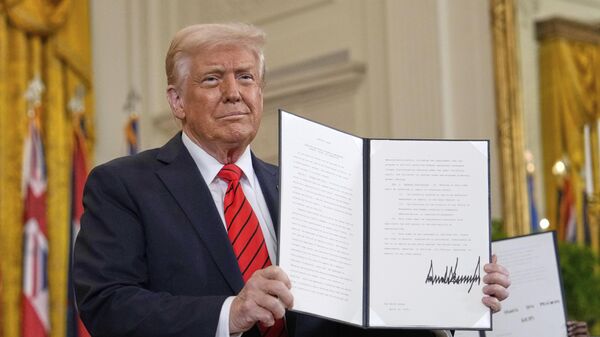 Donald Trump, presidente de EEUU - Sputnik Mundo