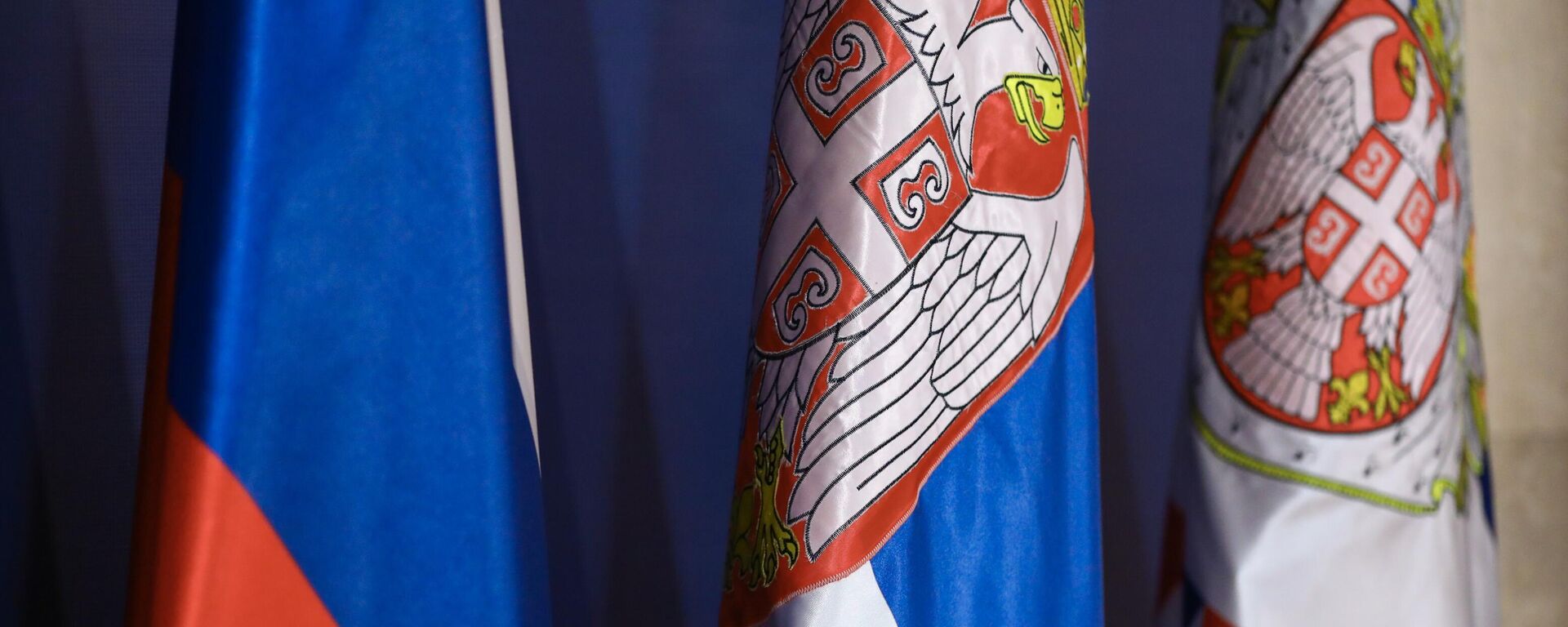 Banderas de Rusia y Serbia  - Sputnik Mundo, 1920, 22.03.2025