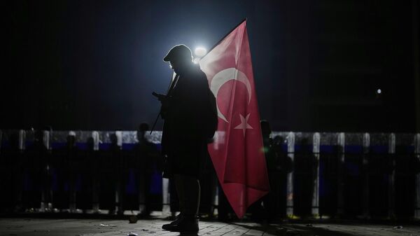 Protestas en Estambul el 22 de marzo de 2025 - Sputnik Mundo