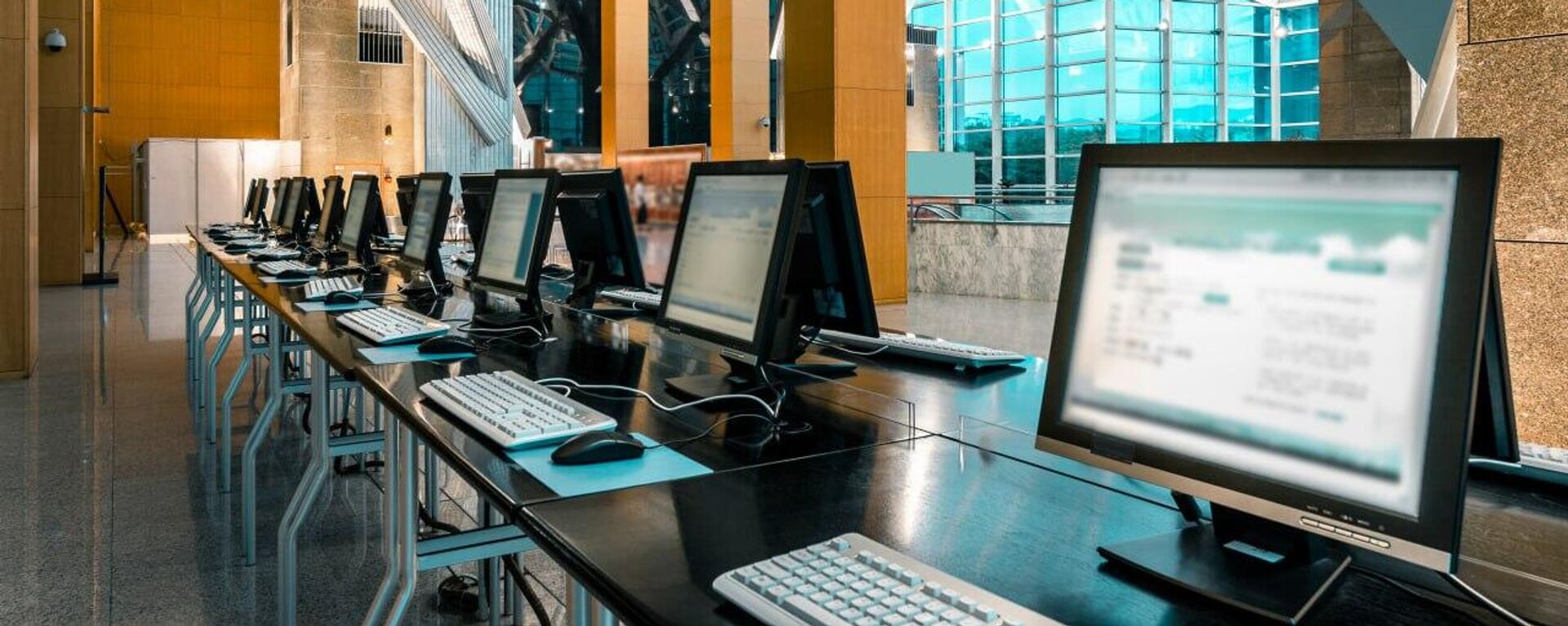 La inteligencia artificial permite a la población tener mejores condiciones para su desarrollo. - Sputnik Mundo, 1920, 01.04.2025