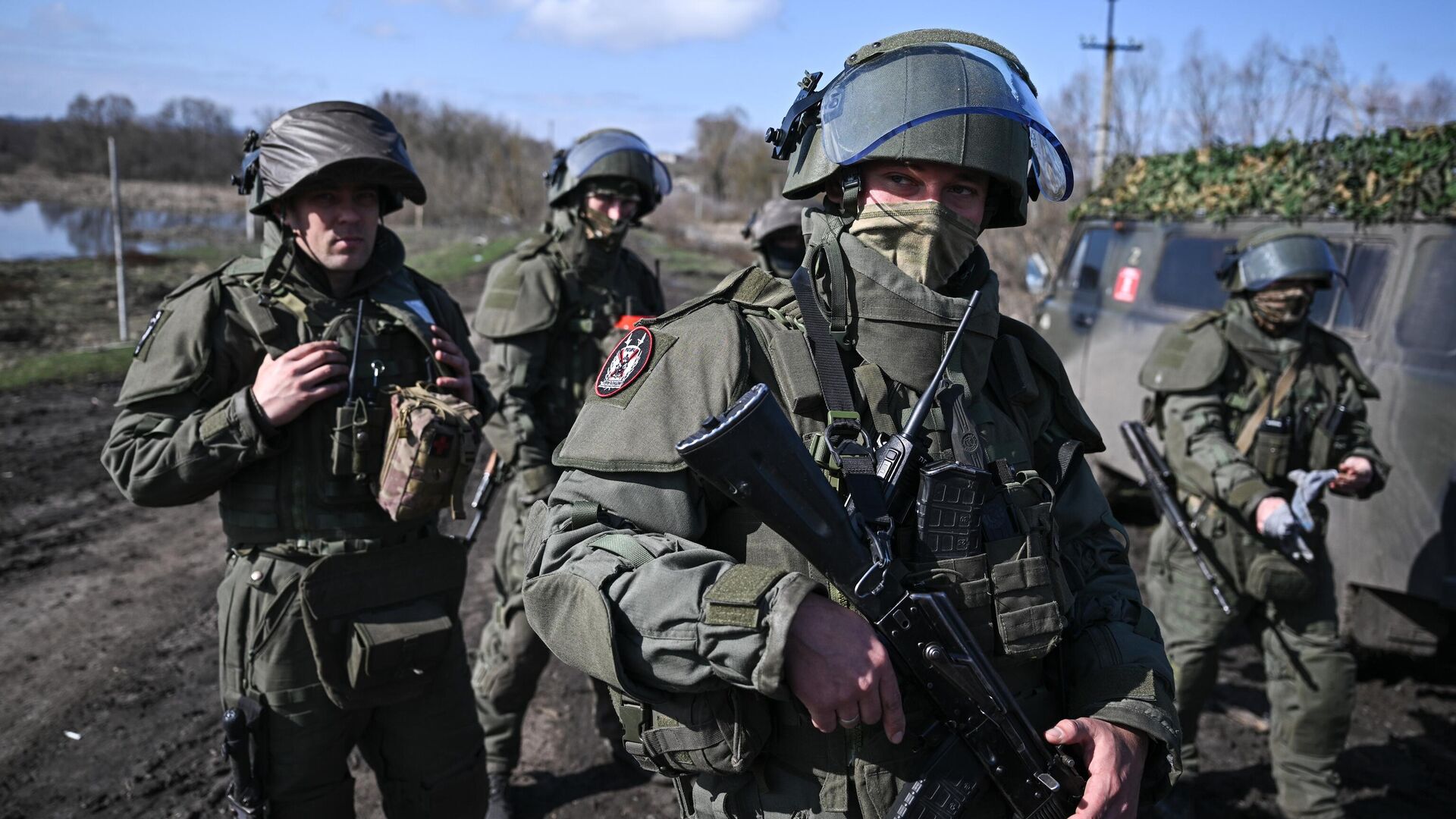 Soldados rusos en la región de Kursk  - Sputnik Mundo, 1920, 04.04.2025