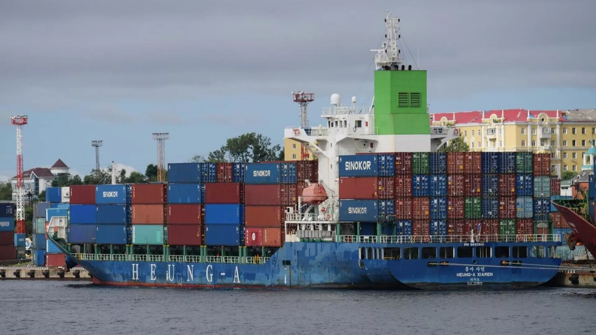 ¿Cuándo podría la UE imponer aranceles a las importaciones procedentes de EEUU? - Sputnik Mundo, 1920, 04.04.2025