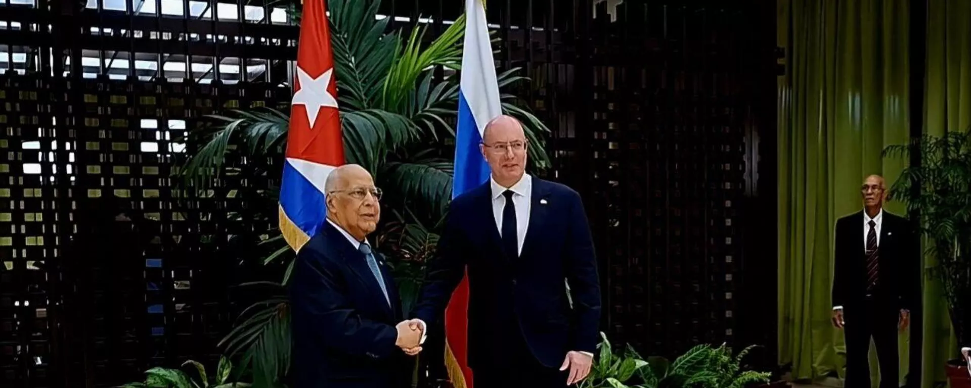 Ricardo Cabrisas Ruiz y Dmitri Chernishenko - Sputnik Mundo, 1920, 04.04.2025