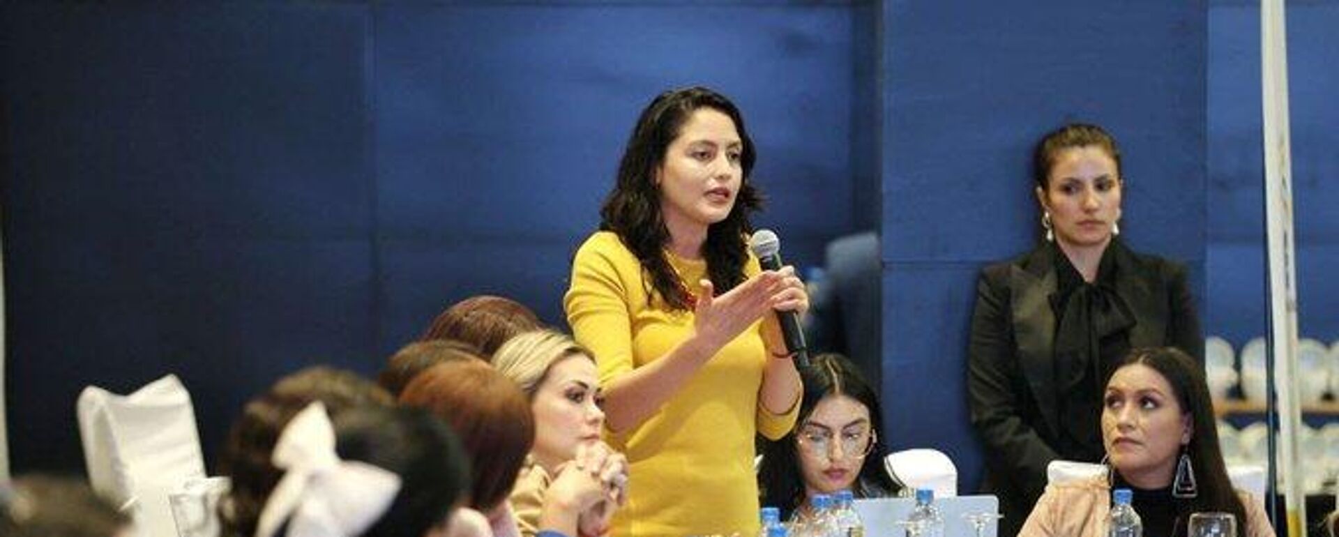 Verónica Silva, Excandidata a vicepresidenta de Ecuador - Sputnik Mundo, 1920, 06.04.2025