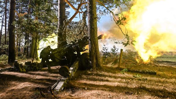 Soldado ruso en la zona de la operación militar especial en Ucrania - Sputnik Mundo