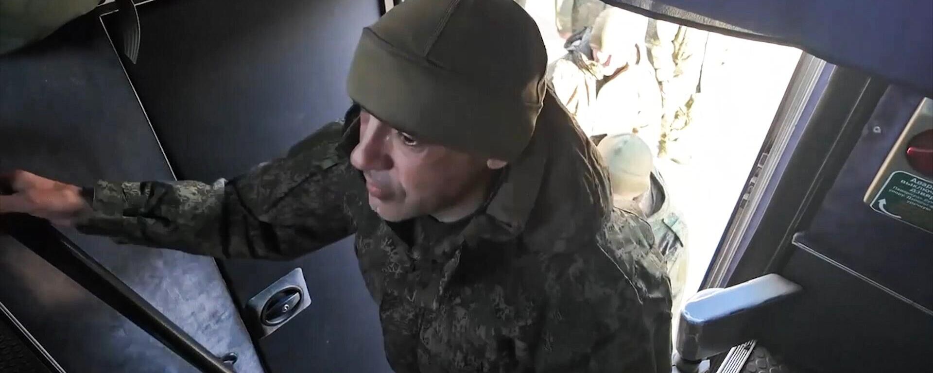 Militares rusos regresan del cautiverio ucraniano - Sputnik Mundo, 1920, 19.04.2025
