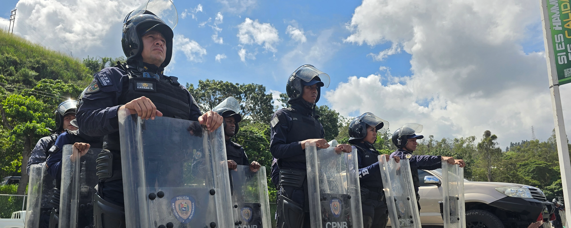 Cuerpo de la Policía Nacional Bolivariana - Sputnik Mundo, 1920, 21.04.2025