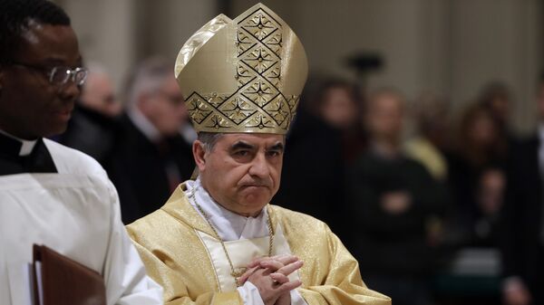 Monseñor Giovanni Angelo Becciu - Sputnik Mundo