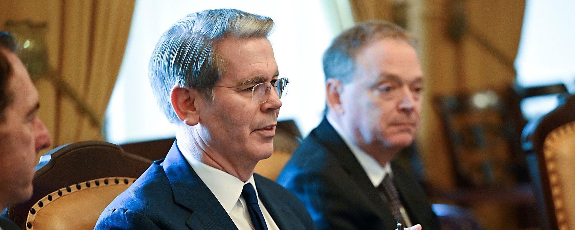 Secretario del Tesoro de Estados Unidos, Scott Bessent - Sputnik Mundo, 1920, 28.04.2025