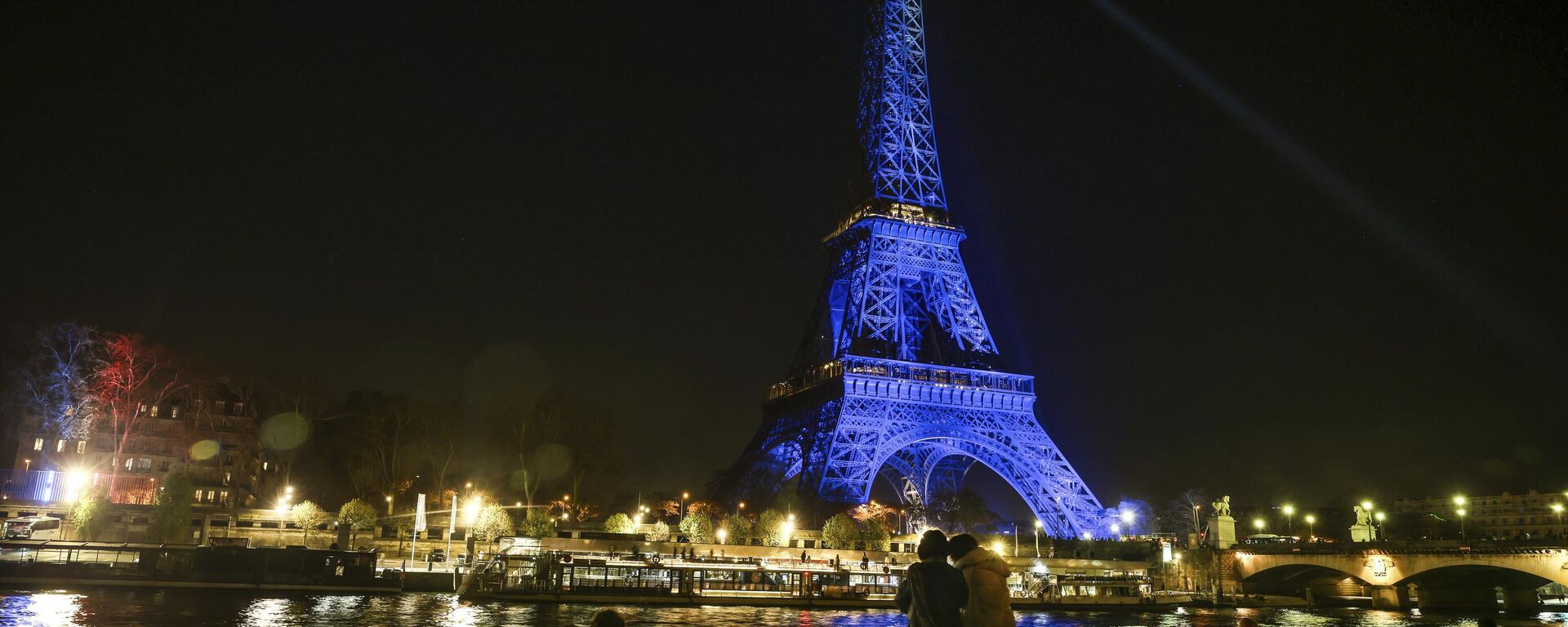 La Torre Eiffel - Sputnik Mundo, 1920, 04.05.2025