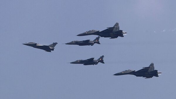 Aviones de combate de las Fuerzas Armadas de la India - Sputnik Mundo