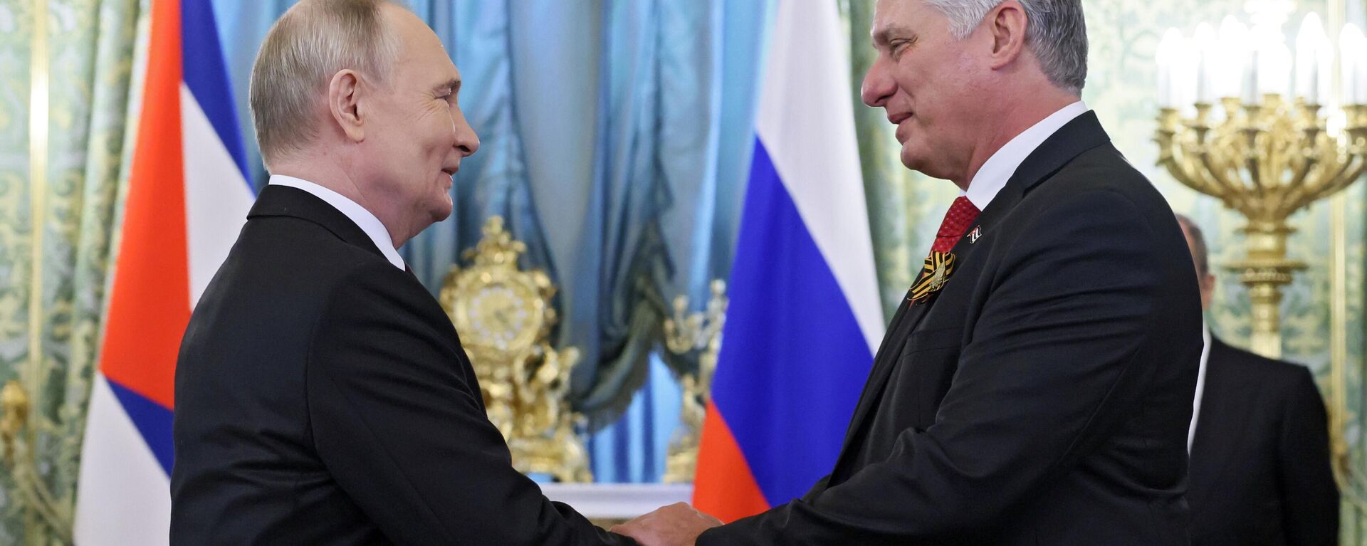 La reunión del presidente ruso, Vladímir Putin, y el presidente de Cuba, Miguel Díaz-Canel - Sputnik Mundo, 1920, 07.05.2025