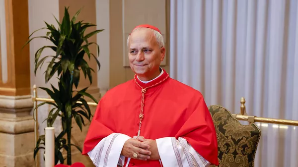 El cardenal Robert Francis Prevost, posa para una foto al final del consistorio, el 30 de septiembre de 2023  - Sputnik Mundo