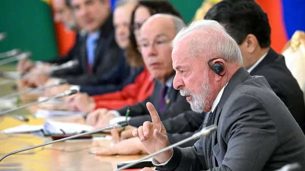 Reunión entre el presidente ruso, Vladímir Putin, y el mandatario brasileño, Luiz Inacio Lula da Silva - Sputnik Mundo