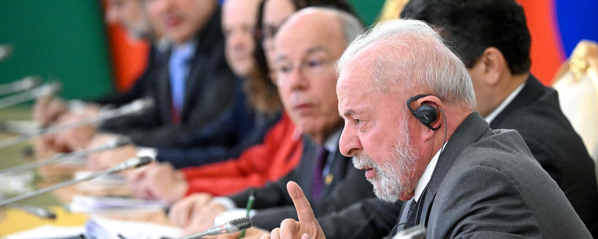 Reunión entre el presidente ruso, Vladímir Putin, y el mandatario brasileño, Luiz Inacio Lula da Silva - Sputnik Mundo, 1920, 10.05.2025