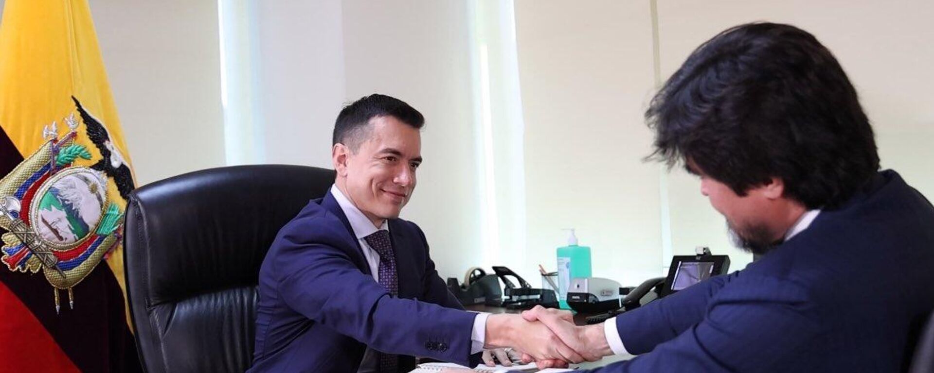 El presidente de Ecuador, Daniel Noboa, junto al ministro de Gobierno, José de la Gasca - Sputnik Mundo, 1920, 13.05.2025