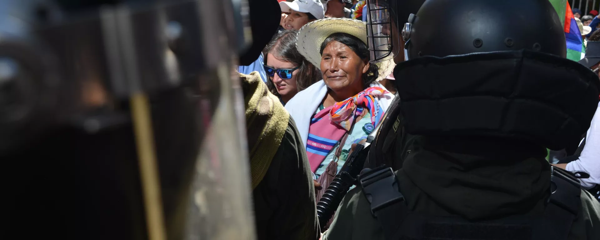 Las protestas entre simpatizantes de Evo Morales y la policía se incrementaron en La Paz. - Sputnik Mundo, 1920, 17.05.2025