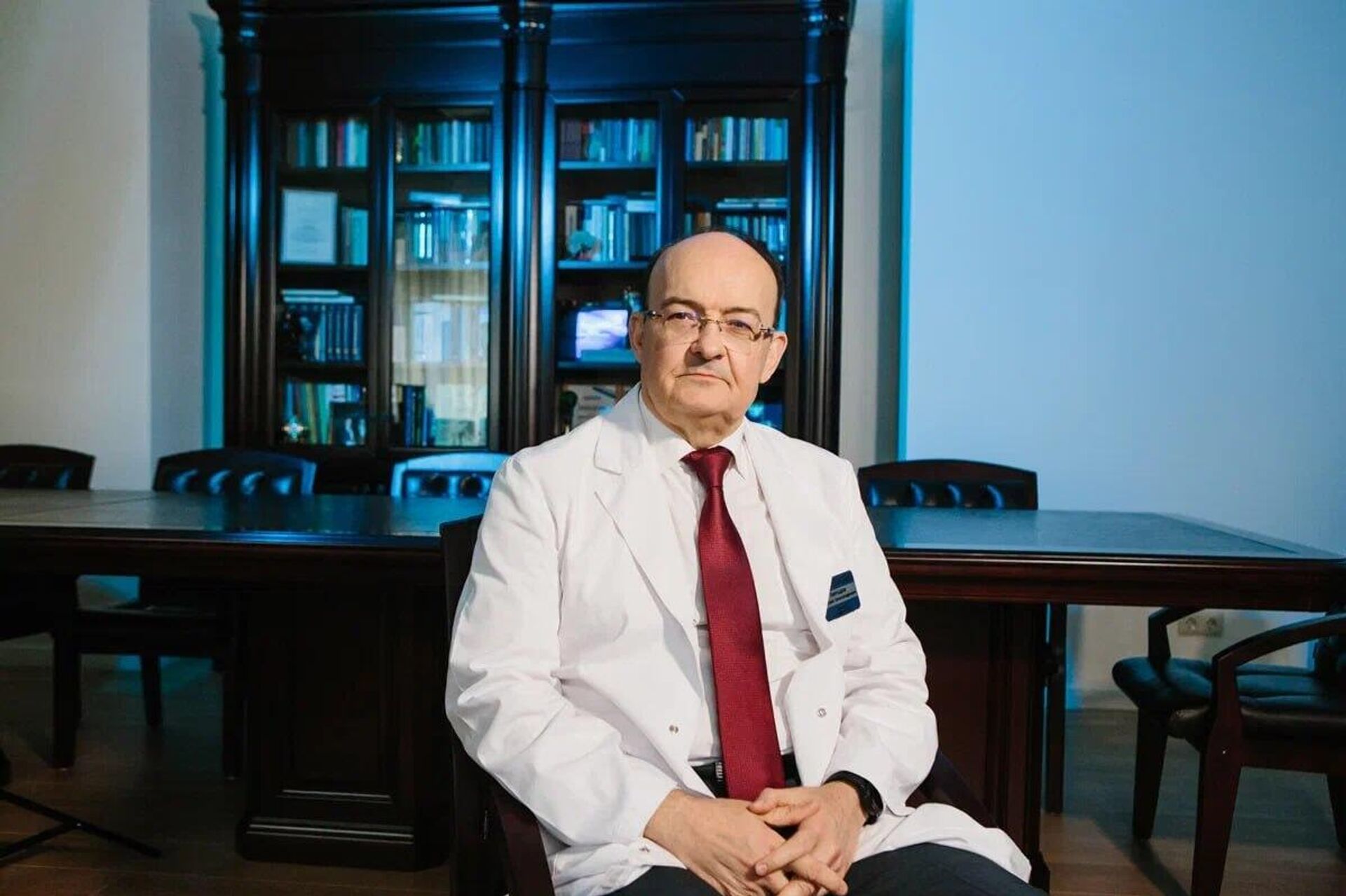Mijaíl Pirádov, neurocientífico, director del Centro Científico de Neurología de la Academia de Ciencias de Rusia Mijaíl Pirádov, neurocientífico, director del Centro Científico de Neurología de la Academia de Ciencias de Rusia - Sputnik Mundo, 1920, 18.05.2025