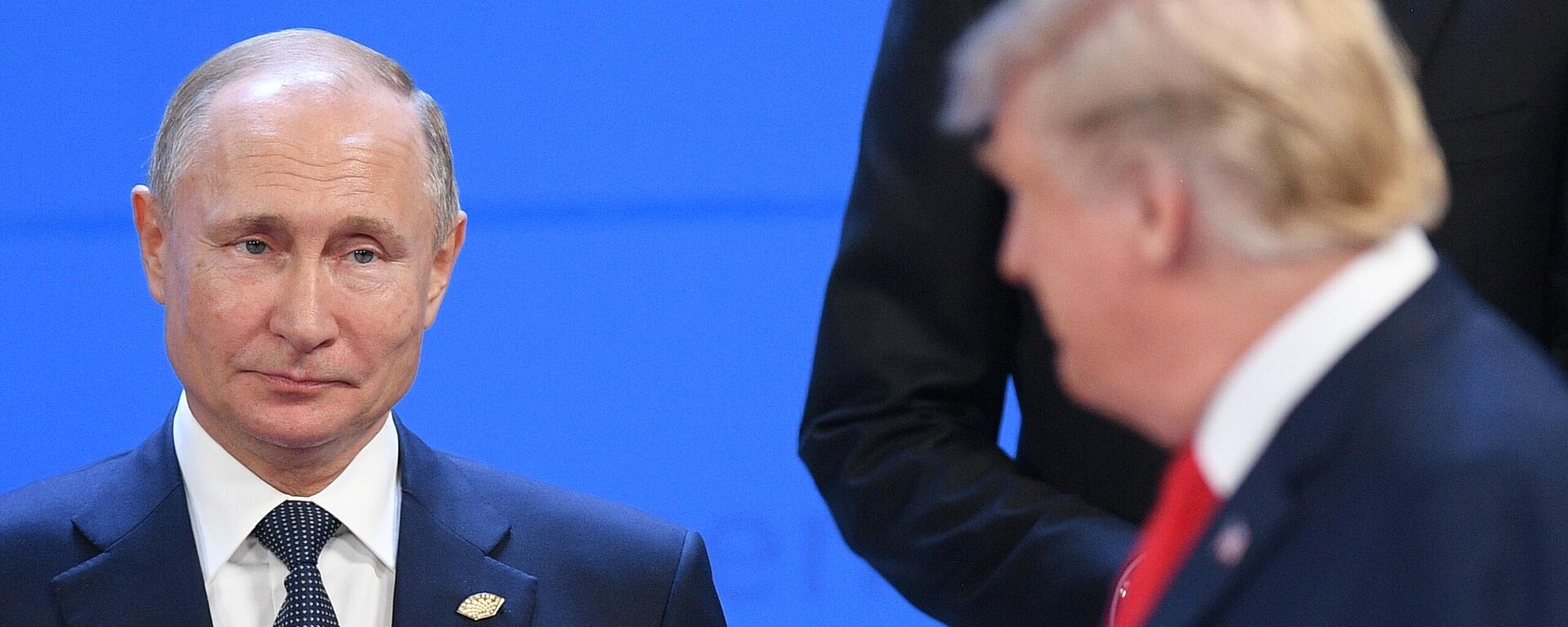 Vladímir Putin, presidente de Rusia, y Donald Trump, presidente de EEUU - Sputnik Mundo, 1920, 21.05.2025