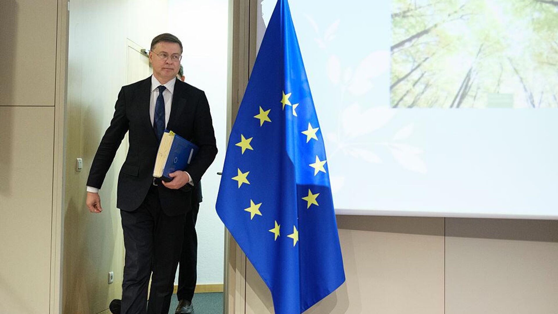 Valdis Dombrovskis, comisario europeo de Comercio
Valdis Dombrovskis, comisario europeo de Comercio
- Sputnik Mundo, 1920, 21.05.2025