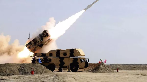 Un simulacro militar de las Fuerzas Armadas de Irán en el sur del pais persa.  - Sputnik Mundo