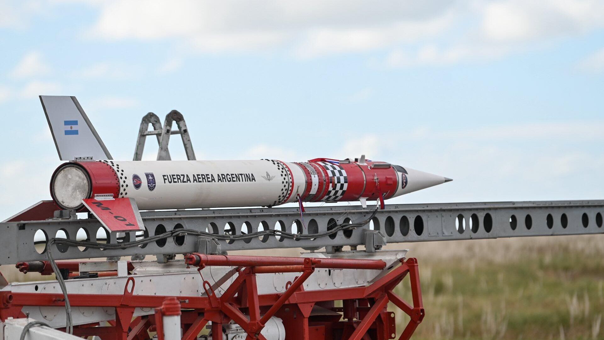 El cohete sonda MET 1-SO 'Escorpio' lanzado por la Fuerza Aérea Argentina en mayo de 2025 El cohete sonda MET 1-SO 'Escorpio' lanzado por la Fuerza Aérea Argentina en mayo de 2025 - Sputnik Mundo, 1920, 27.05.2025