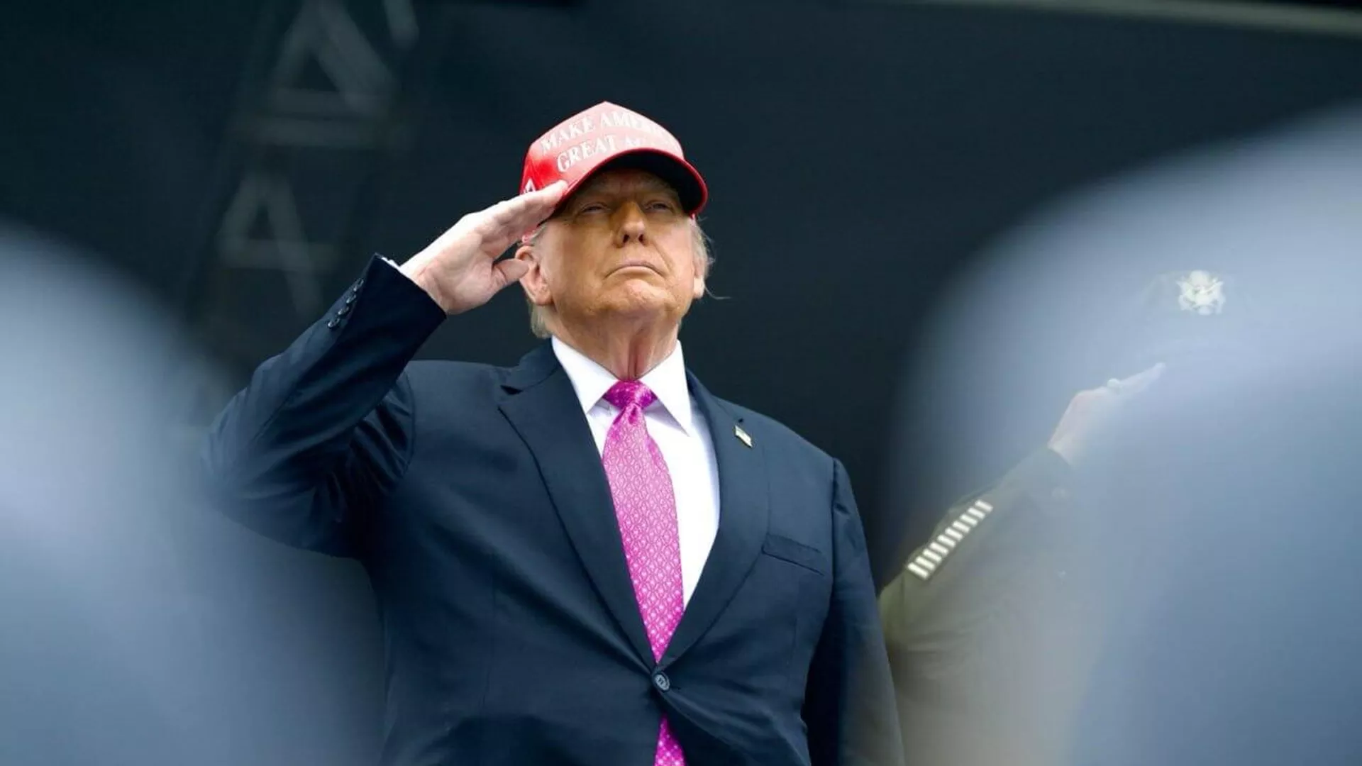 Trump le hace una oferta a Canadá a cambio de que se una como estado 51 de EEUU - Sputnik Mundo, 1920, 28.05.2025