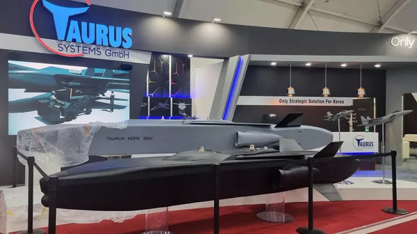 Un misil alemán TAURUS - Sputnik Mundo