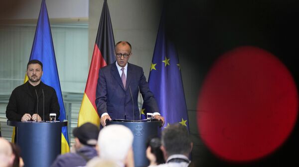 Volodímir Zelenski y Friedrich Merz, canciller alemán - Sputnik Mundo