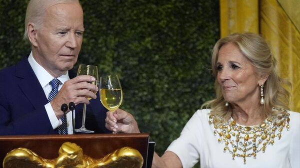 La Casa Blanca acusa a Jill Biden de encubrir y mentir sobre el declive de su esposo - Sputnik Mundo