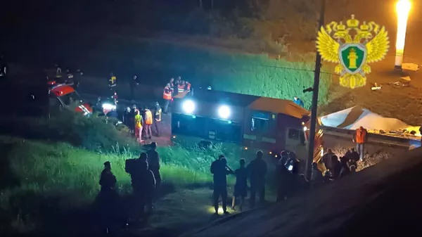 Colapso de puente en Briansk deja un saldo de al menos tres muertos - Sputnik Mundo