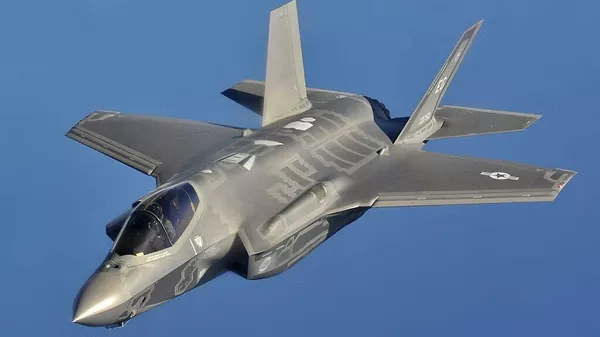 Un caza F-35A Lightning II Joint Strike Fighter de la Fuerza Aérea de EEUU  - Sputnik Mundo