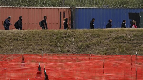 La población migrante, sea regular o irregular, es una de la más vulnerables en EEUU. - Sputnik Mundo