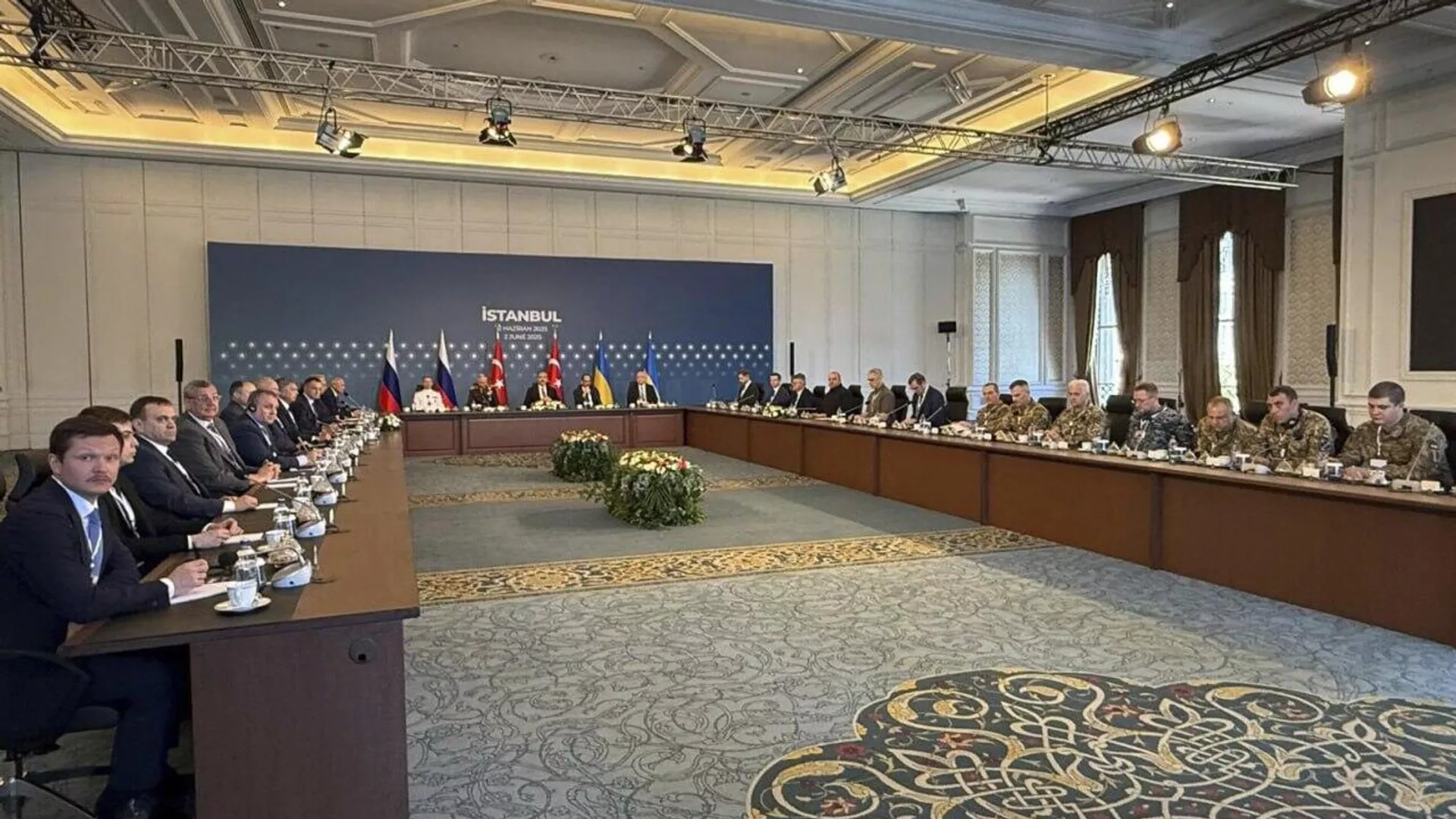 ¿Cuánto se han acercado Rusia y Ucrania a la paz después de la reunión en Turquía? - Sputnik Mundo, 1920, 03.06.2025