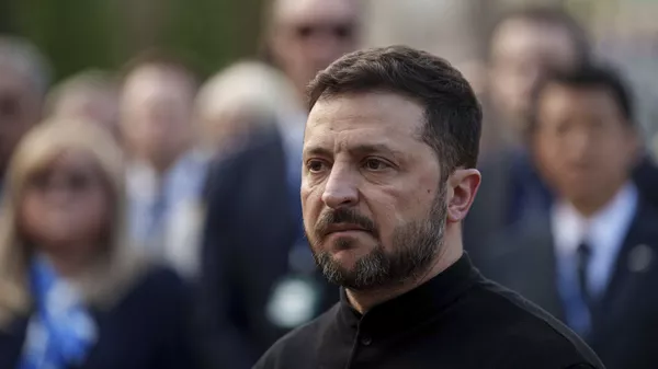 Volodímir Zelenski responde a las preguntas de los periodistas en Kiev, Ucrania, el 25 de abril de 2025  - Sputnik Mundo