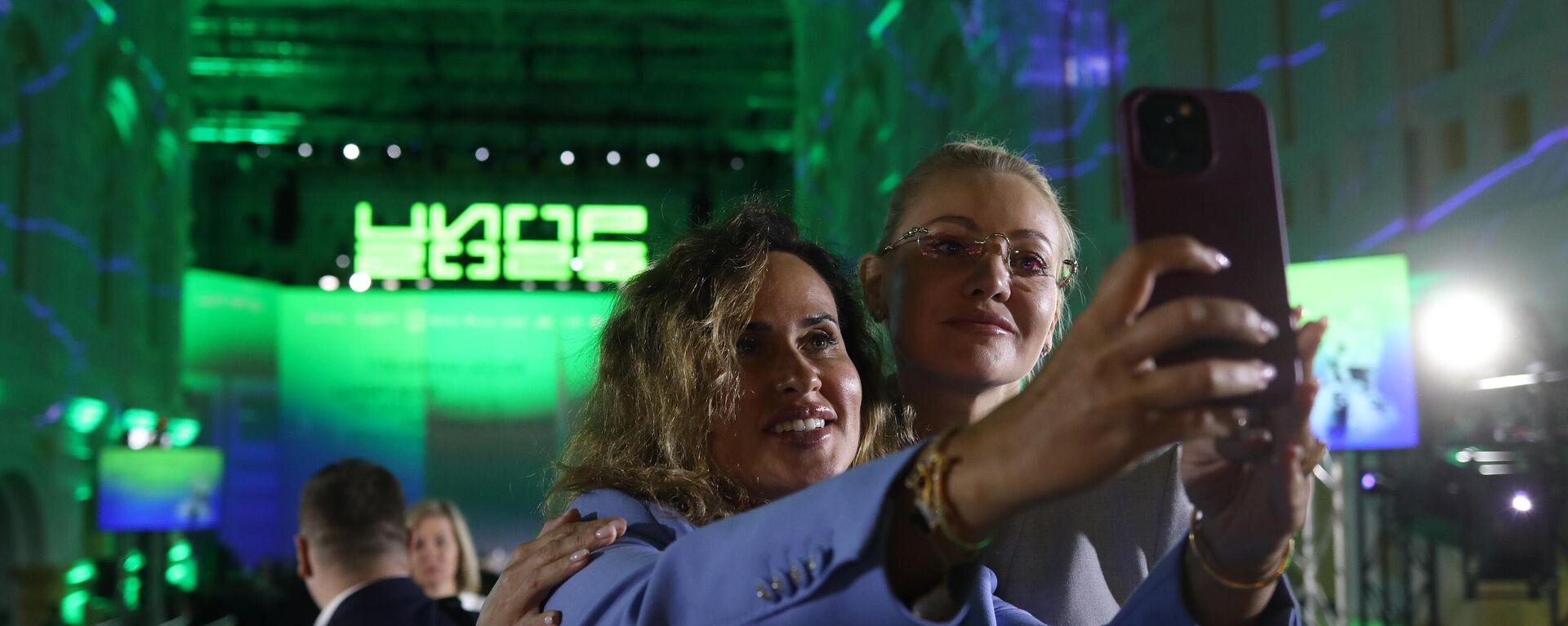 Rusia, el sur y oriente globales fortalecen su soberanía informática y de telecomunicaciones en el Foro Digital Global  - Sputnik Mundo, 1920, 05.06.2025