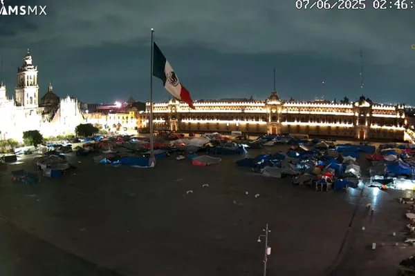 🪧 La CNTE levanta su protesta en la capital de México… por ahora 🪧 La CNTE levanta su protesta en la capital de México… por ahora - Sputnik Mundo