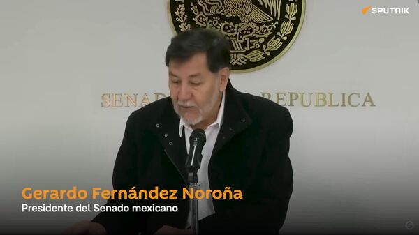 Líder del Senado de México dice sí al muro con EEUU, pero con la frontera de hace 200 años - Sputnik Mundo