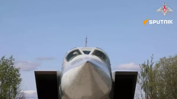 Bombarderos Tu-22M3 de la Fuerza Aeroespacial rusa sobrevuelan el mar Báltico - Sputnik Mundo