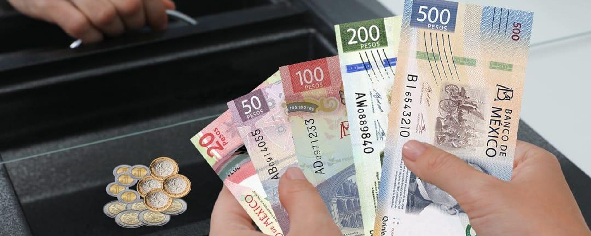 El peso mexicano sigue fortaleciéndose. - Sputnik Mundo, 1920, 11.06.2025