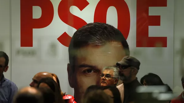 Pancarta electoral del Partido Socialista Obrero Español (PSOE) (archivo) - Sputnik Mundo