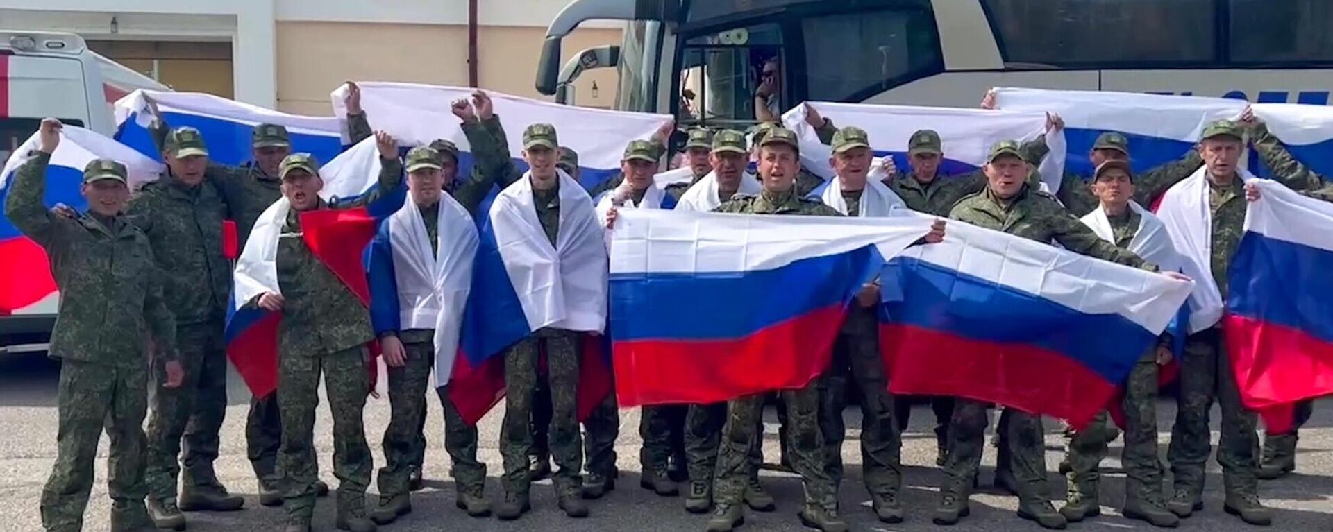 Militares rusos liberados del cautiverio ucraniano. - Sputnik Mundo, 1920, 14.06.2025