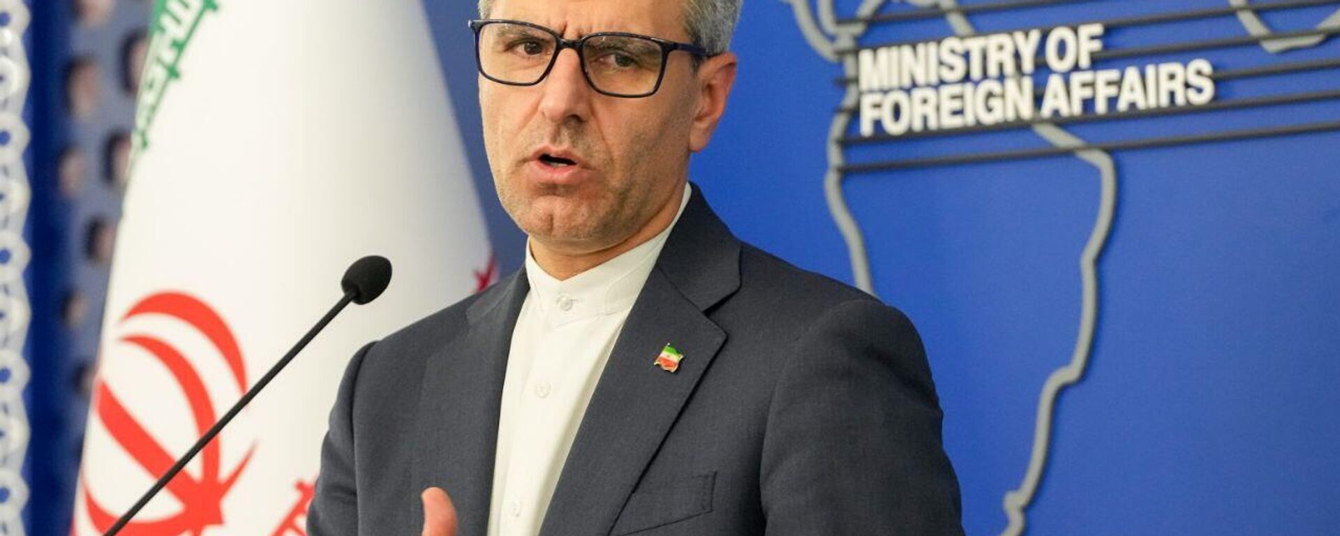 Esmaeil Baqaei, portavoz del Ministerio de Asuntos Exteriores iraní - Sputnik Mundo, 1920, 12.04.2026