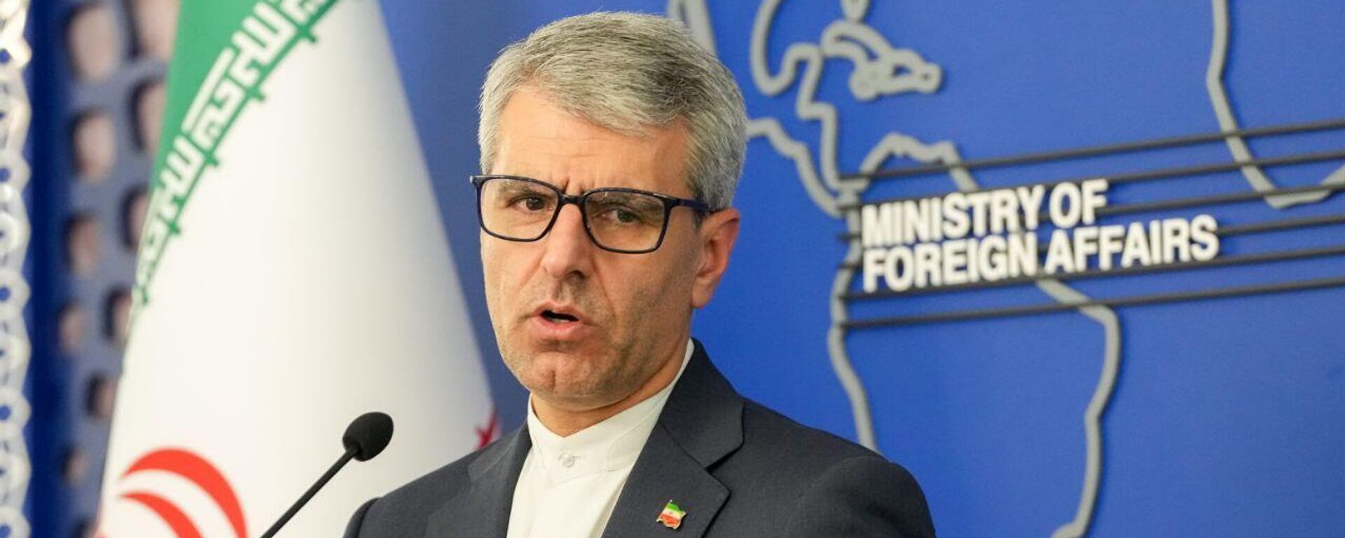 Esmaeil Baqaei, portavoz del Ministerio de Asuntos Exteriores iraní - Sputnik Mundo, 1920, 21.04.2026