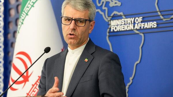 Esmaeil Baqaei, portavoz del Ministerio de Asuntos Exteriores iraní - Sputnik Mundo