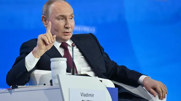 Putin asistirá al Foro Económico Internacional de San Petersburgo la próxima semana y se reunirá con los medios extranjeros - Sputnik Mundo