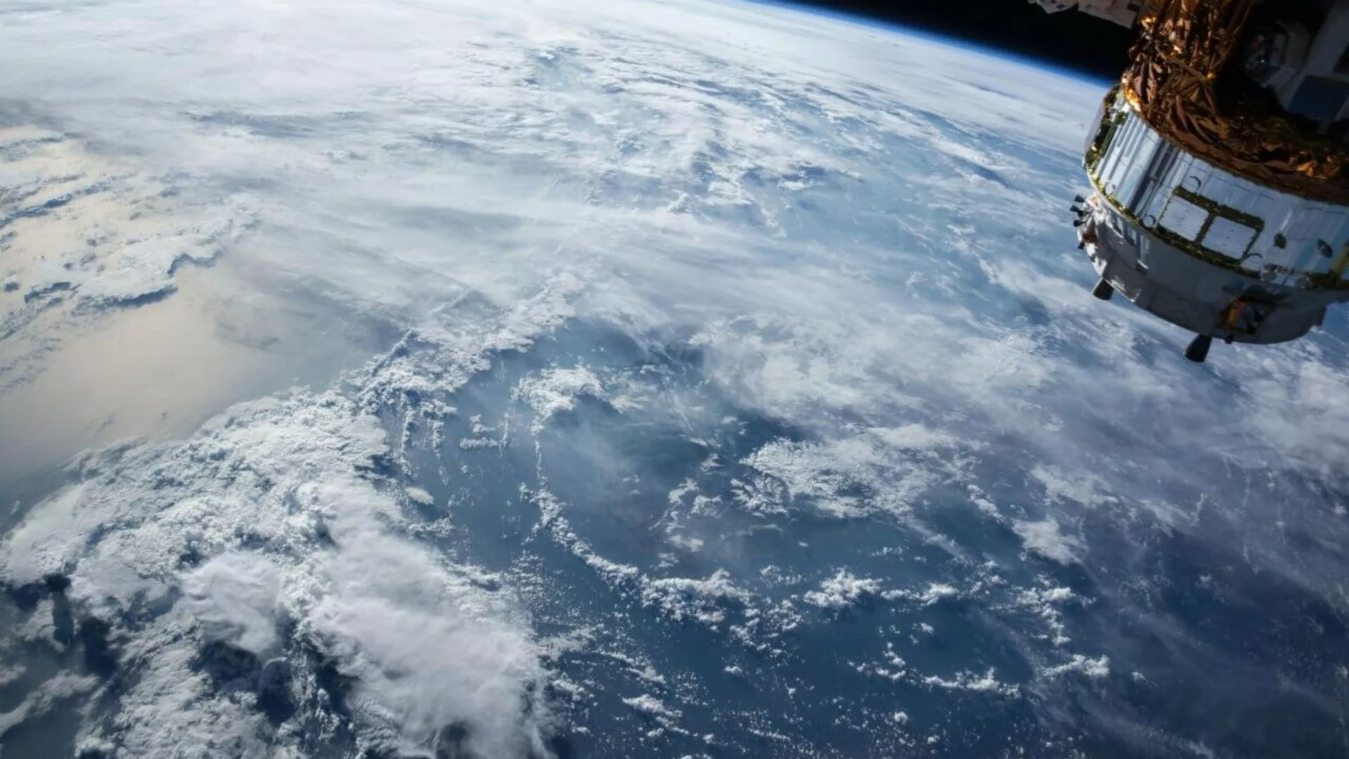 Rusia utilizaría la IA para obtener imágenes espaciales de alta calidad Rusia utilizaría la IA para obtener imágenes espaciales de alta calidad - Sputnik Mundo, 1920, 16.06.2025